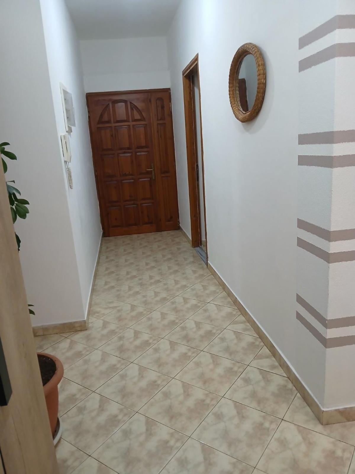 Sea & Relax Apartment Sarandë 外观 照片